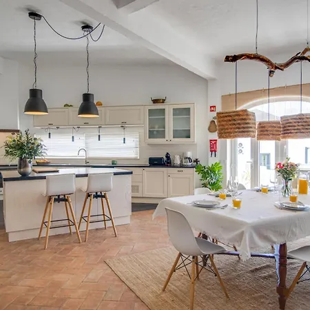 度假居 Vintage 3,5km Pool Ac Wifi Billiard *