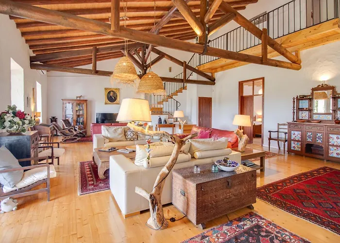 Vintage 3,5km Pool Ac Wifi Billiard Pêra