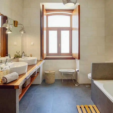 Vintage 3,5km Pool Ac Wifi Billiard Пера