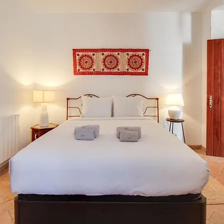 Дом отдыха Vintage 3,5km Pool Ac Wifi Billiard *